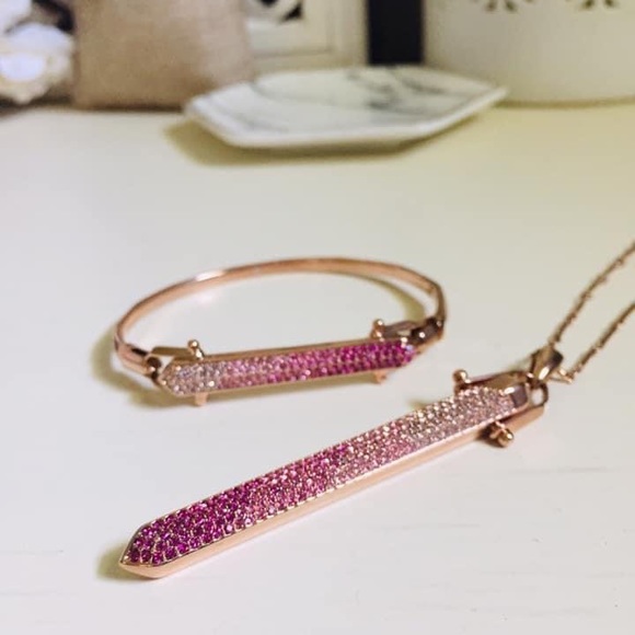 Stella & Dot Rebel Pendant Pink Ombré Swarovski - Picture 4 of 4